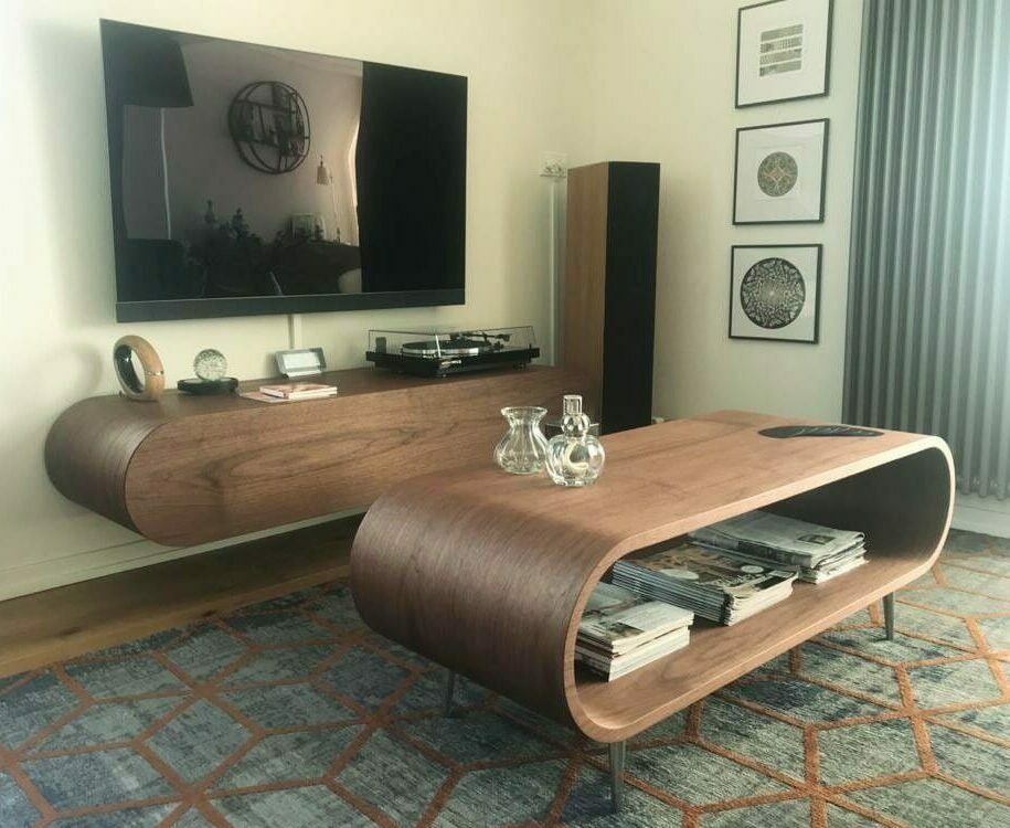 Set van tv-meubel en salontafel