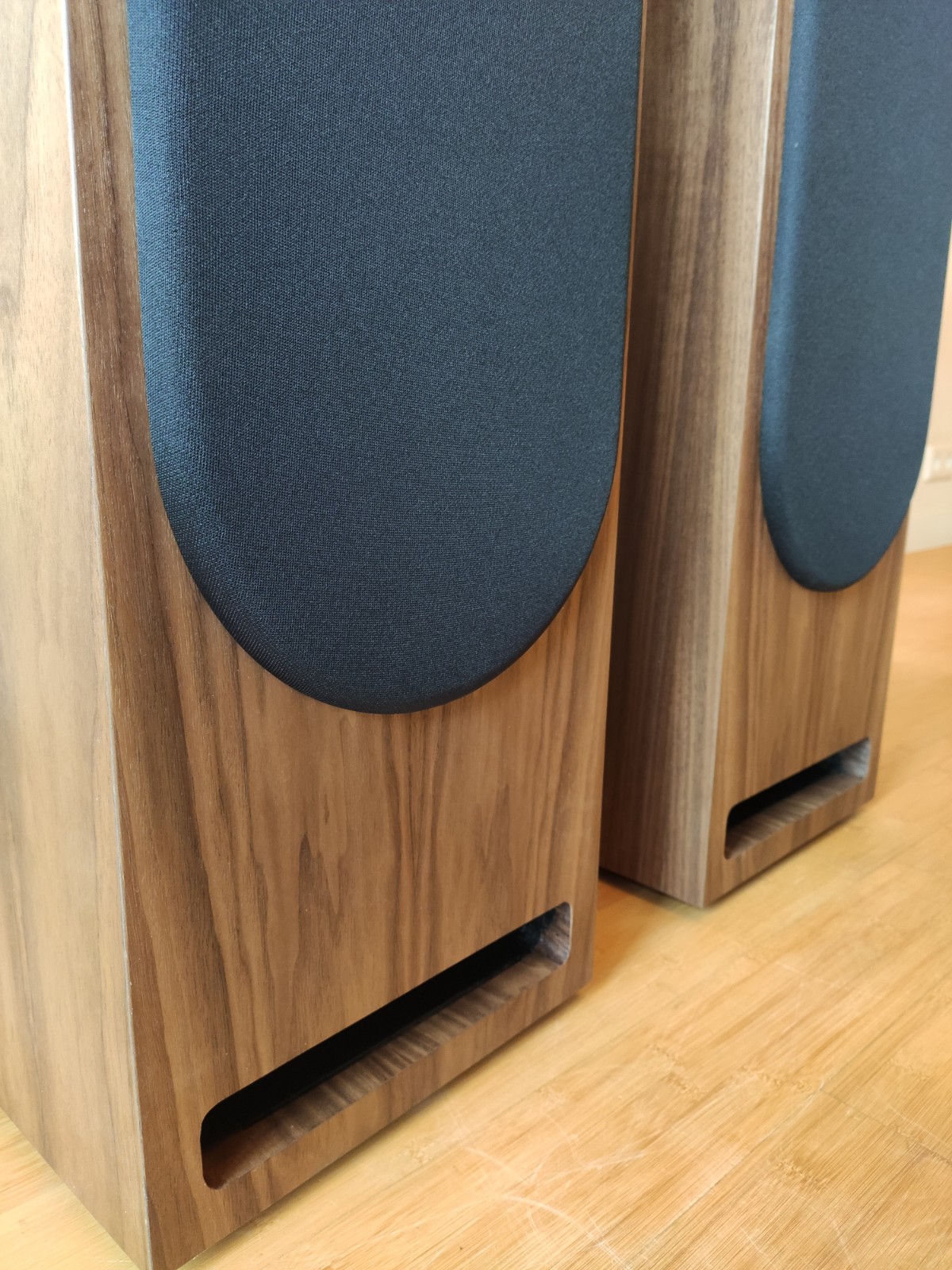 Speakers met voorzijde speakerdoek