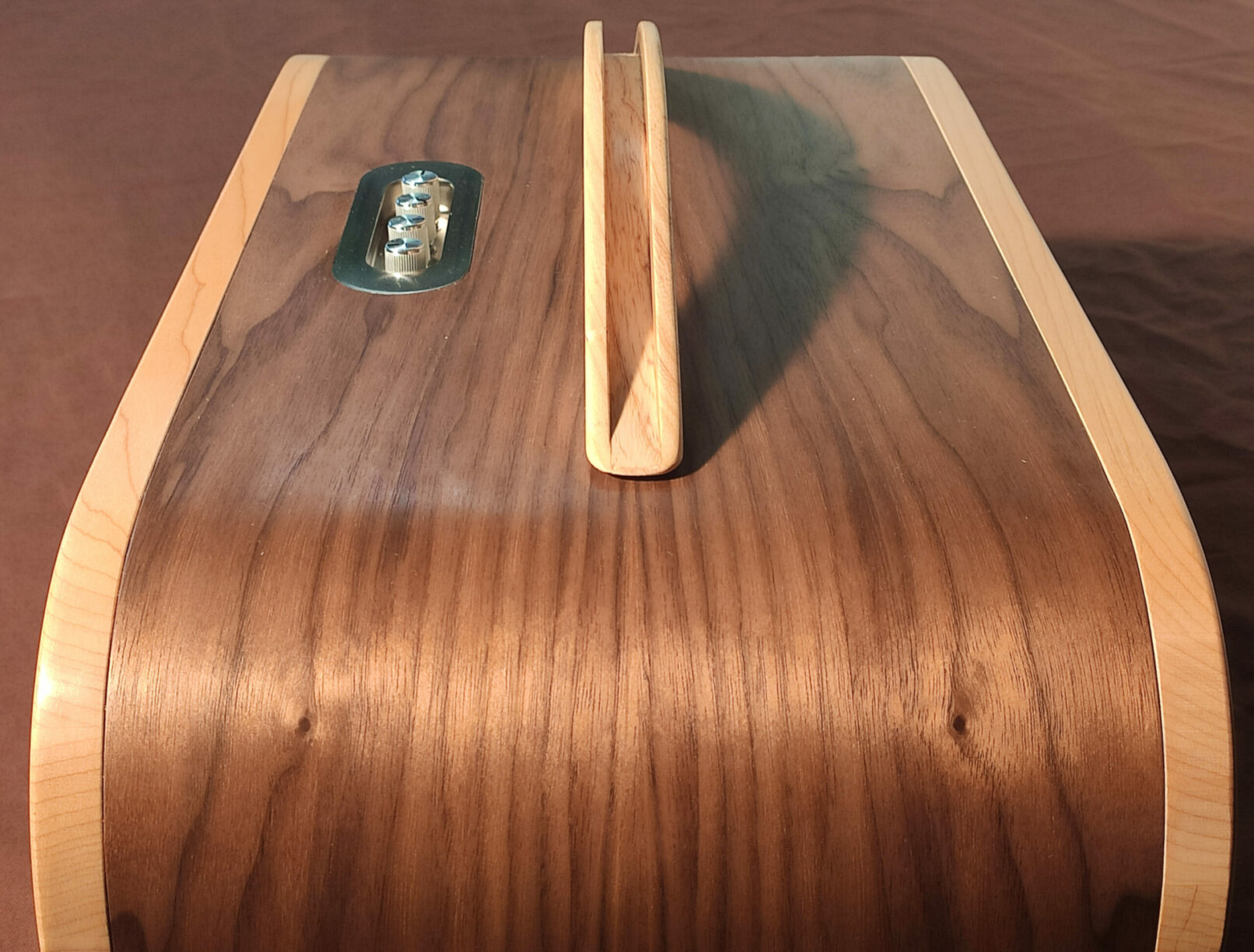 Noten houten bluetooth speaker